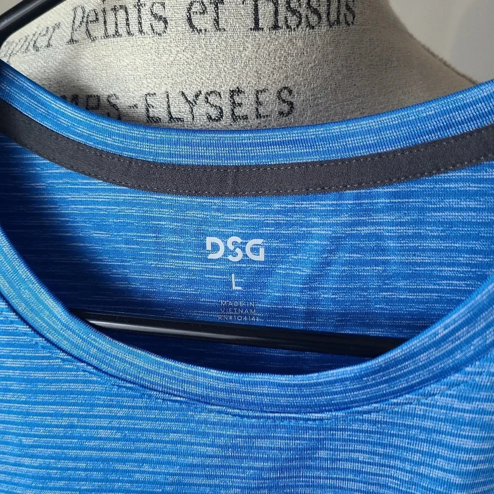 NWT DSG men's t-shirt sz.L blue